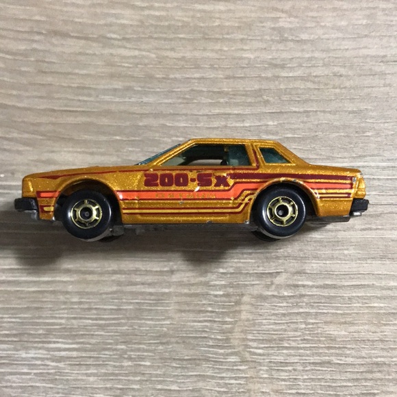 Vintage 1981 Hot Wheels Blackwall Datsun 200-SX Malaysia Gold Rims Opening Hood - Picture 4 of 6